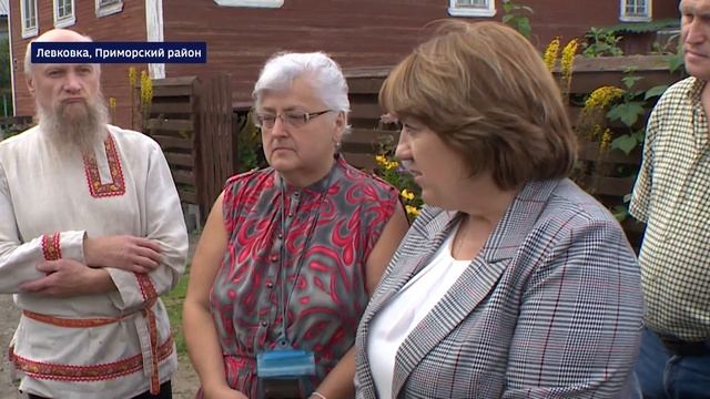 Жителей деревни Левковка Приморского района борются за свою единственную дорогу