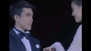 Nadech Kugimiya and Urassaya "Yaya" Sperbund