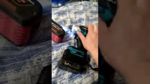 Переходник для АКБ бош на инструмент  Макита (реплика), и чуть чуть для АКБ Макита на Бош