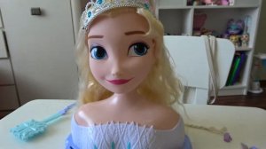Кукла Эльза / Холодное сердце. Милана играет с новой куклой. Я как Эльза.