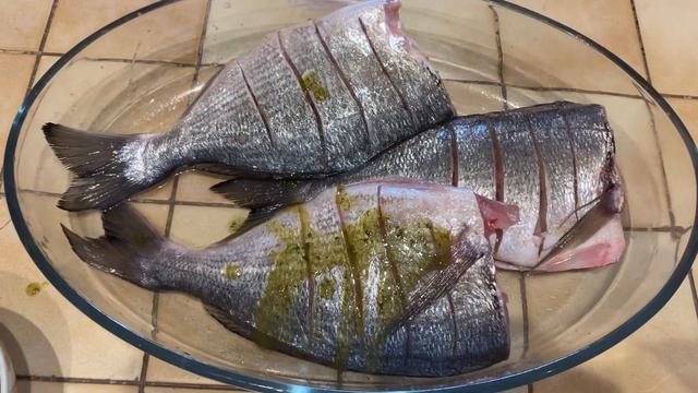 Дорадо запечённая в духовке! Быстро и вкусно!