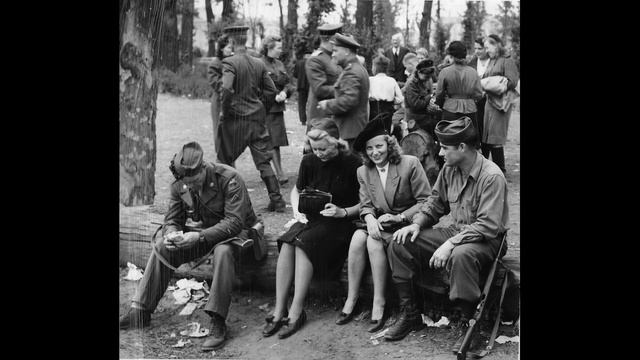 НЕМКА ВСПОМИНАЕТ РУССКИХ СОЛДАТ В Берлине смотреть онлайн