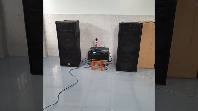 Dàn karaoke khủng JBL 125 mỹ nòi, đẩy qsc 1700 giá nguyên dàn 34tr audio bãi An Giang 0916517912 смотреть онлайн