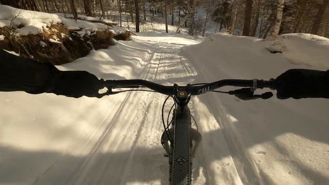 Перевал от санатория "Россия" до реки Белокурихи на фэтбайке по снегоходке смотреть онлайн