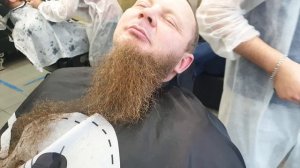 Сбрил бороду