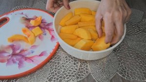КАК СДЕЛАТЬ ТЫКВЕННОЕ ПЮРЕ. ТЫКВЕННОЕ ПЮРЕ ДЛЯ ДЕТЕЙ. САМЫЙ ПРОСТОЙ СПОСОБ .КОРОЛЕВА ОСЕНИ