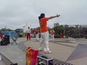 Зарядка "Хлопки".
