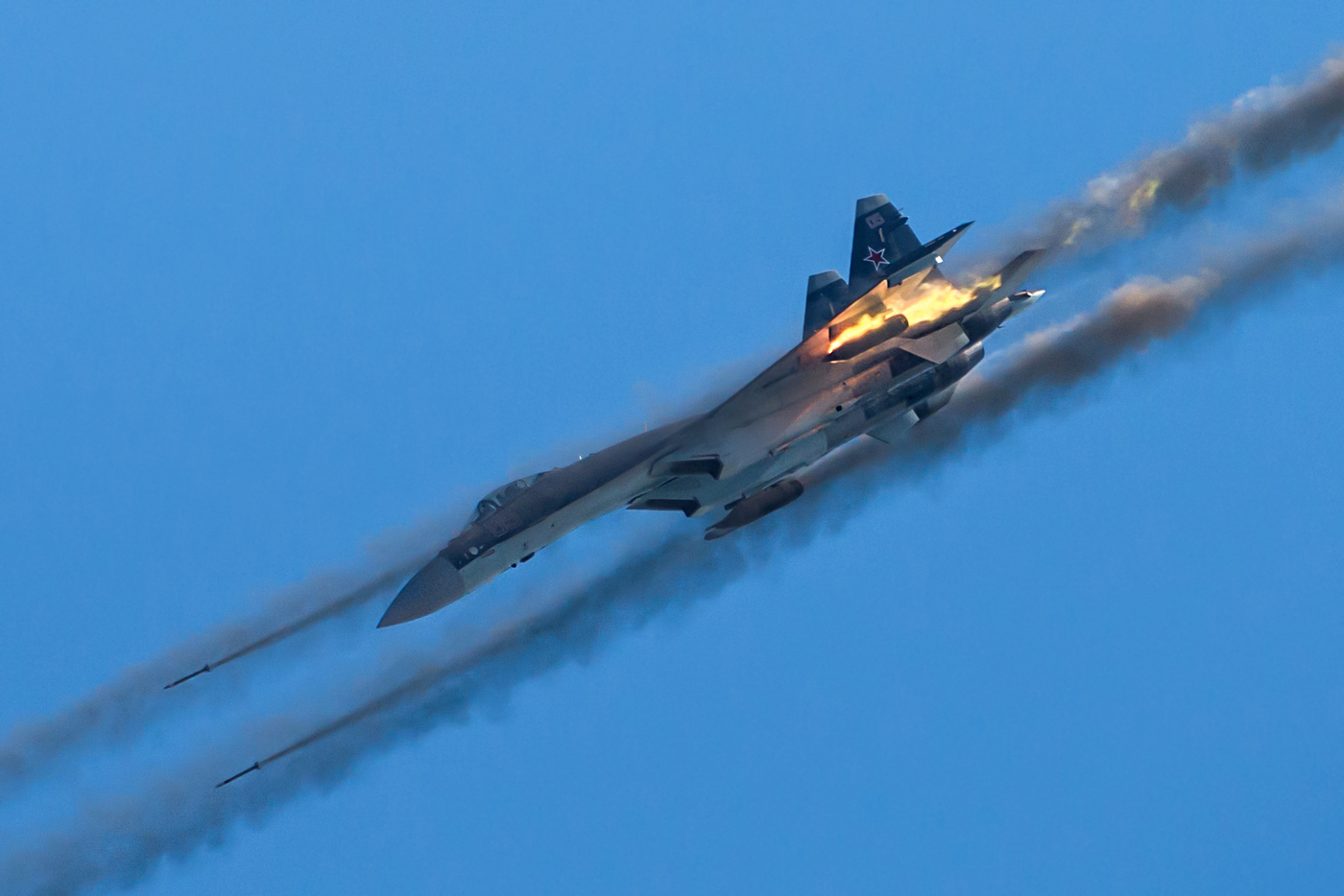 Сегодня вкс россии нанесли мощнейший удар. Су-25 ВКС РФ. Су-25 атакует. Су 25 ВКС РФ V. Су-35 истребитель пуск ракеты.
