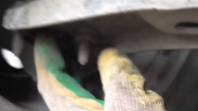 Замена сальника привода vw golf 1.6 BSE смотреть онлайн