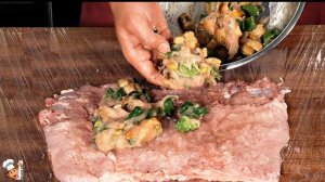 Куриный рулет из целой курицы с грибами