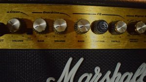 GOOD SOUND FOR CHEAP? - Marshall MG15DFX Quick Test - Matteo Nori