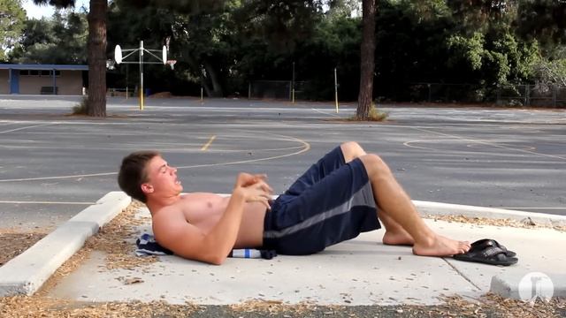 Как правильно делать скручивания. Как накачать пресс. смотреть онлайн