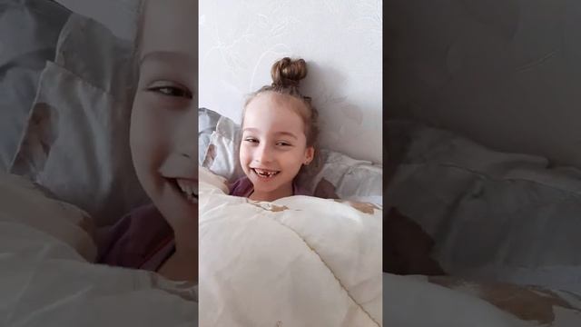 Колобок в исполнении Gлории? смотреть онлайн