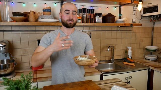 Чесночное масло с зеленью / Крутая заправка для пельменей, вареников и ДАЖЕ картошки!