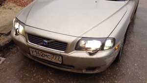 Работа стеклоочистителя фар Volvo S80