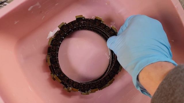 Clutch replacement 1986 Yamaha Radian YX600 смотреть онлайн