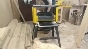 Склейка мебельных щитов в домашней мастерской.