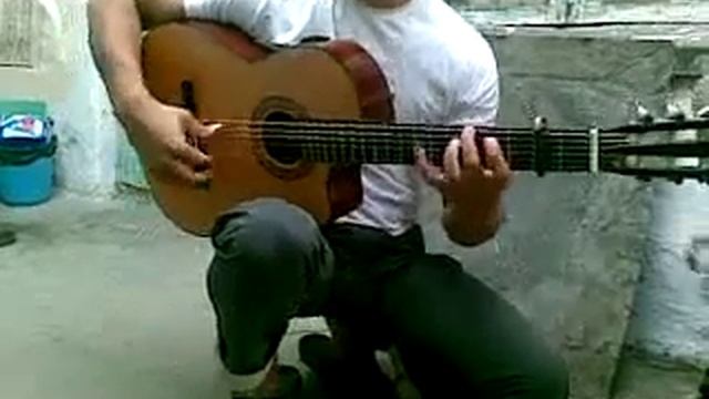 смотреть всем!!!СУПЕР!!Даги играют на гитаре в паре mp4 смотреть онлайн