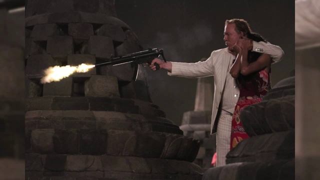 Kellan Lutz INTERVIEW (Java Heat, TWILIGHT SAGA, Tarzan 3D) смотреть онлайн