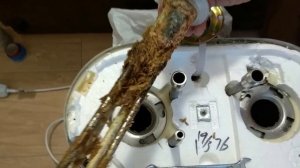 Чистка бойлера TERMEX ID 30 V после 3 лет эксплуатации.