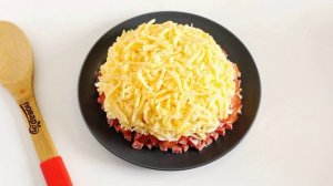 Салат с копчёной колбасой