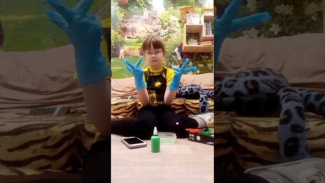 для детей младше 8 лет этот эксперимент запрещён!!