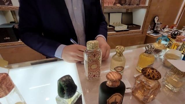 АРОМАТЫ В ДУБАЙ МОЛЛ/ВЫБИРАЕМ ПАРФЮМЫ/ЦЕНЫ/МОДНЫЙ БРЕНД JUNAID
