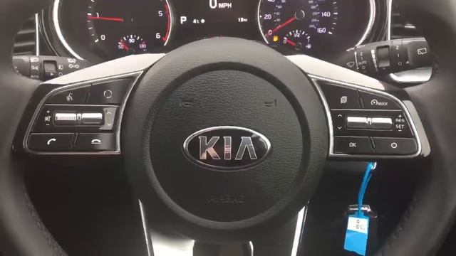 Kia Ceed Hatchback Ceed 1.6 CRDi ISg 3 5dr Dct Hatchback - YM70UUF смотреть онлайн