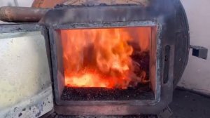 Горение поддувного котла.