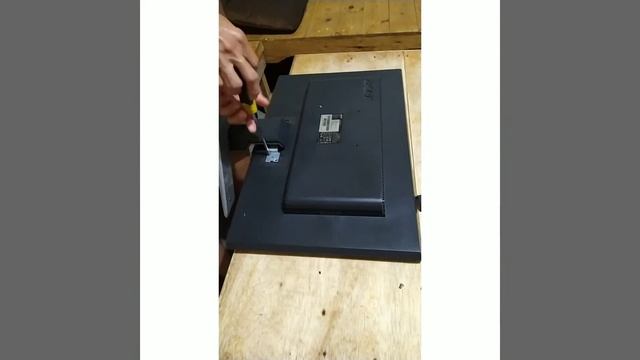ACER LCD Monitor Model no P223W Back cover disassembly смотреть онлайн