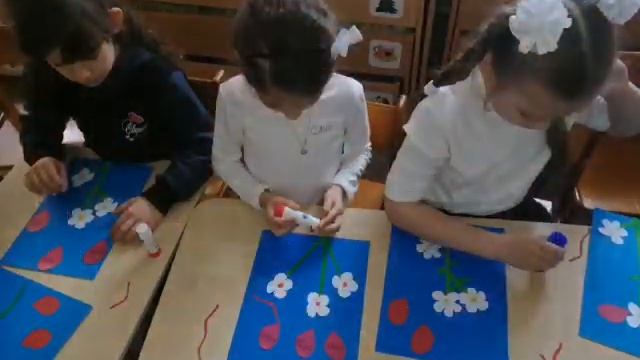 Открытка аппликация "Первомай" Гр №6 смотреть онлайн