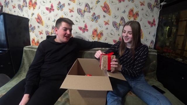 Открываем Сюрприз Бокс за 5000 Рублей смотреть онлайн