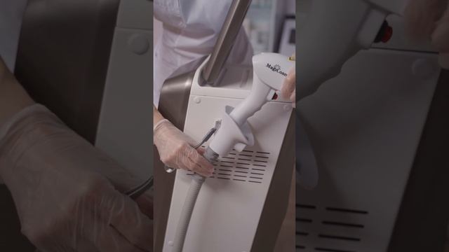 Аппарат лазерной эпиляции MagiCosmo LUXE смотреть онлайн