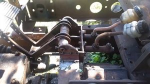 Устанавливаю самодельный педальный узел на мой самодельный мини-трактор
