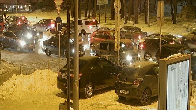 IVM 5735 ZOOM 4 in 1, 5МР@12,5fps, темно, есть освещение, пробка смотреть онлайн