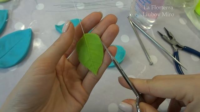 МК ПО РОЗЕ ИЗ ХОЛОДНОГО ФАРФОРА_ Часть 3.mp4 смотреть онлайн