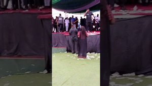 AKOBEGHIAN PLAYING ON STAGE AT OSAYOMORE JOSEPH BURIA. AT OGBEMUDIA STADIUM.