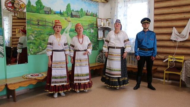 111_Ансамбль Яблонька_Тыловая