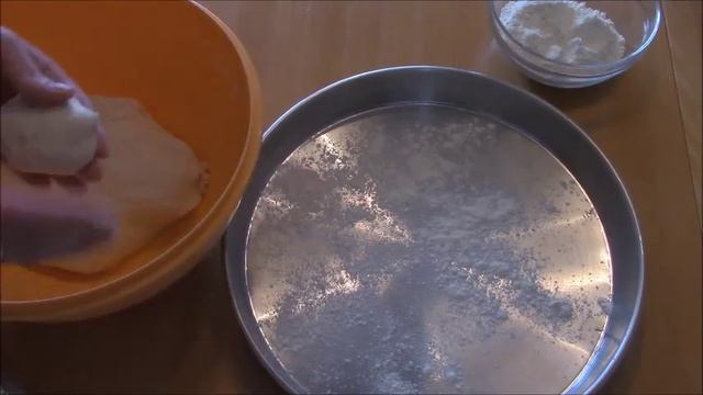 Лепёшки со шпинатом и сыром. Гёзлеме со шпинатом и сырной начинкой.