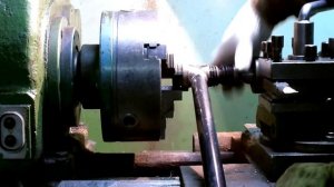 Замена шарниров на штангах продольной и поперечной устойчивости автомобиля Нива Шевроле.