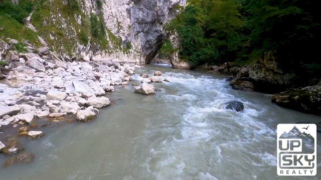 Старая дорога в ущелье Ахцу // Опасно, но безумно красиво