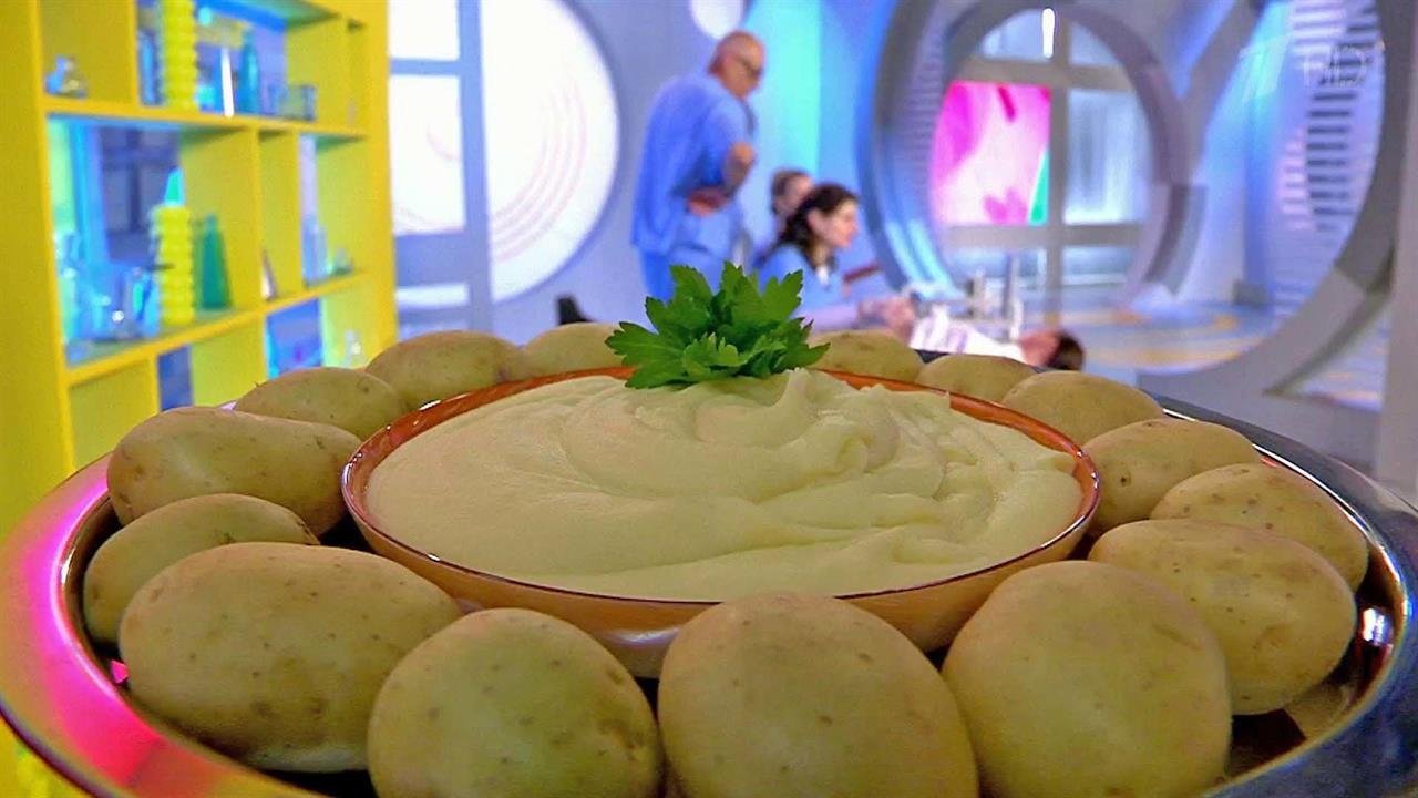 Картошка быстрого приготовления против картофельно...е. Жить здорово! Фрагмент выпуска от 08.09.2016