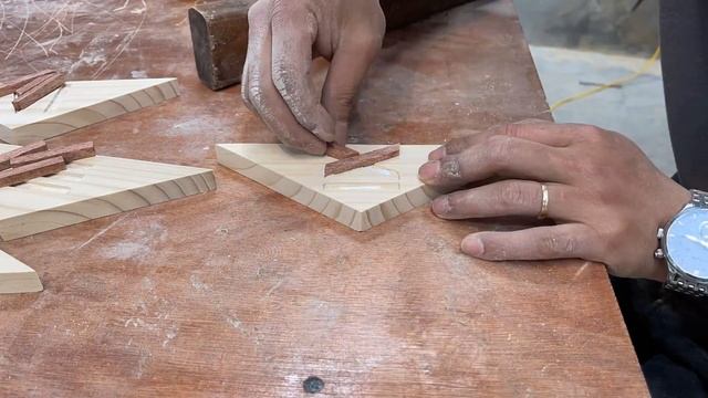 Amazing woodworking project - Design a modern style wall clock. смотреть онлайн