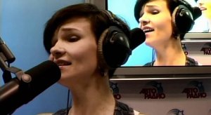 50% россиян периодически ночуют на работе