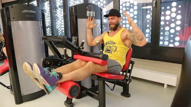 Научим сгибанию голени на тренажере! Единственный верный способ прокачать заднею поверхность бедра! смотреть онлайн