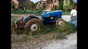 1965 Ford 2000 Tractor Stuck in the muck