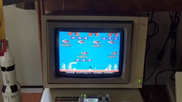 Frogger on an Apple IIe using the Color Monitor 100 смотреть онлайн