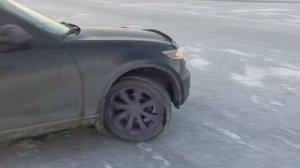 Заднеприводный инфинити фх35 по льду drive Infiniti FX35 2wd on ice
