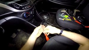 Как снять ручку АКПП Hyundai Solaris 2011-2016год