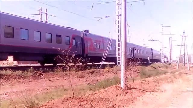 Электровоз ЭП1-112 с поездом №491 Казань-Адлер